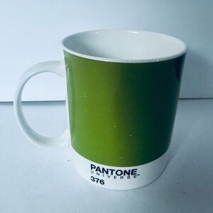 Pantone Universe 2014 PMS 376 Green Bone China Mug Whitbread Wilkinson